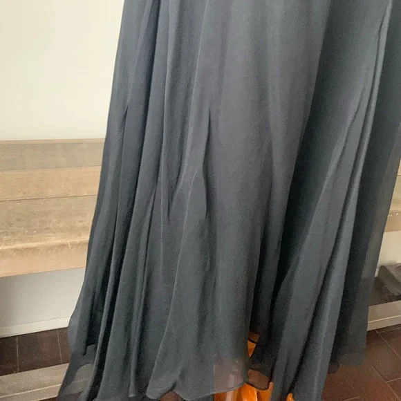 Albert Nippn Dress - Picture 4 of 6